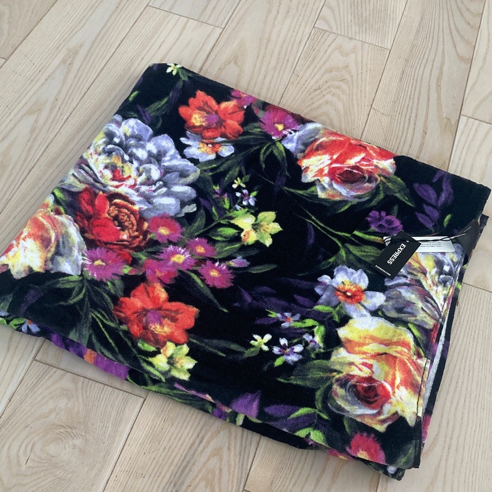 New with tags Express Black Floral Beach Towel